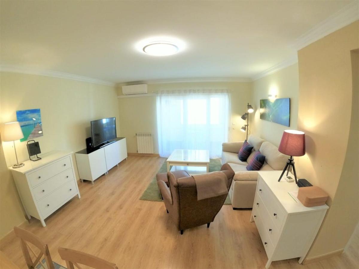 Carnaxide Modern T1 Apartment W Balcony In Carnaxide Oeiras Lisbon Dış mekan fotoğraf