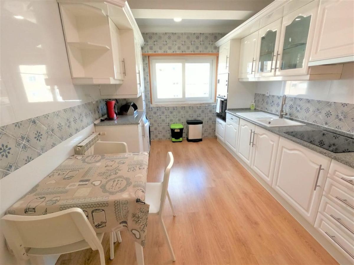 Carnaxide Modern T1 Apartment W Balcony In Carnaxide Oeiras Lisbon Dış mekan fotoğraf