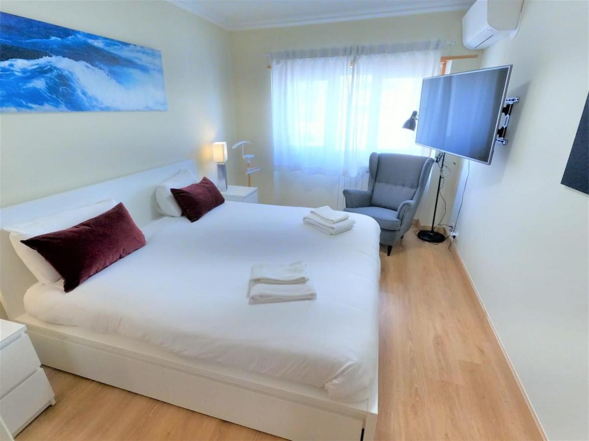 Carnaxide Modern T1 Apartment W Balcony In Carnaxide Oeiras Lisbon Dış mekan fotoğraf